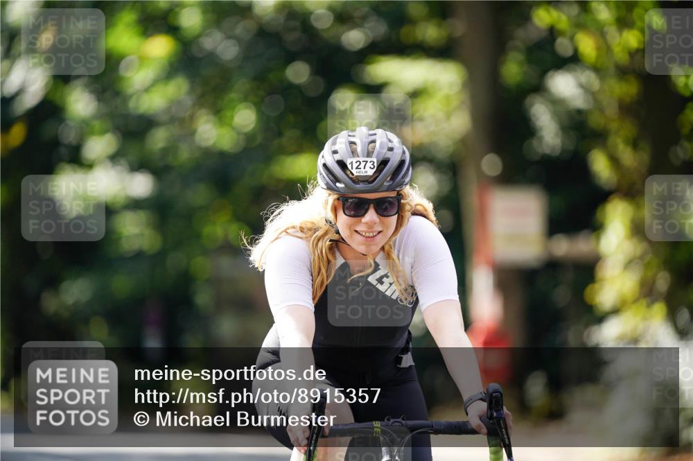 14.09.2025 - Stadtparktriathlon Michael Burmester http://msf.ph/oto/8915357 14.09.2025 12:55:57 Radfahren 1273, 1384, 1403 meine-sportfotos.de
