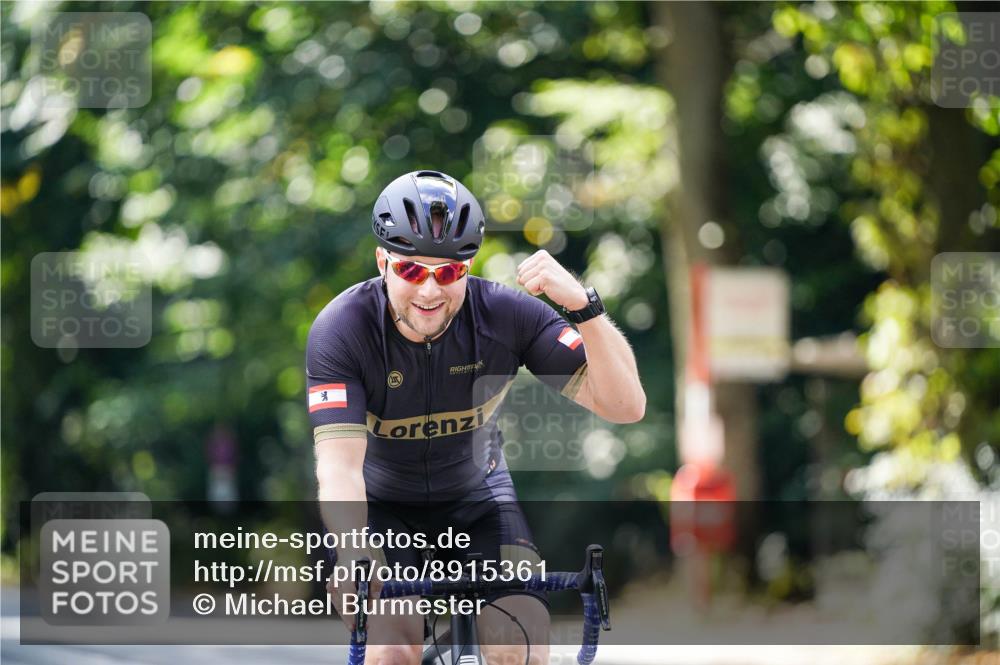 14.09.2025 - Stadtparktriathlon Michael Burmester http://msf.ph/oto/8915361 14.09.2025 12:56:01 Radfahren 1273, 1374, 1384, 1389 meine-sportfotos.de