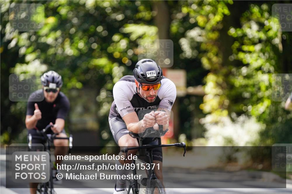 14.09.2025 - Stadtparktriathlon Michael Burmester http://msf.ph/oto/8915371 14.09.2025 12:56:17 Radfahren 1256, 1263, 1278, 1283, 1352, 1355, 1415, 1492, 1499, 1510 meine-sportfotos.de