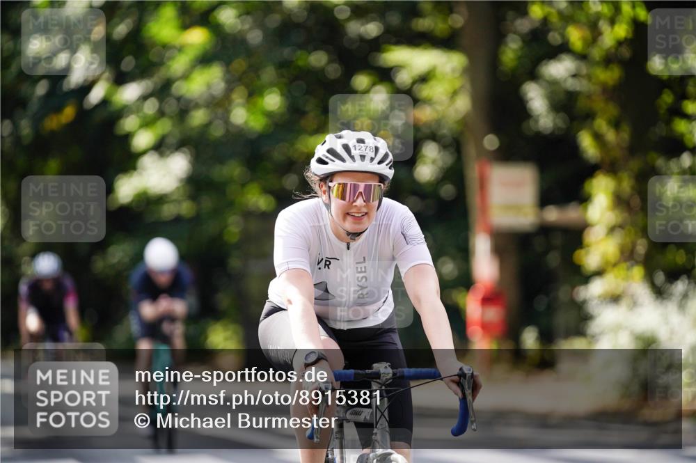 14.09.2025 - Stadtparktriathlon Michael Burmester http://msf.ph/oto/8915381 14.09.2025 12:56:24 Radfahren 1248, 1256, 1263, 1278, 1283, 1367, 1400, 1415, 1499, 1510 meine-sportfotos.de