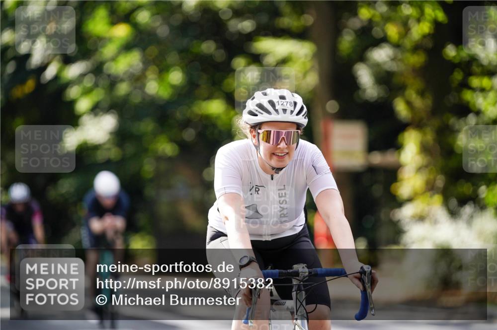 14.09.2025 - Stadtparktriathlon Michael Burmester http://msf.ph/oto/8915382 14.09.2025 12:56:24 Radfahren 1248, 1256, 1263, 1278, 1283, 1367, 1400, 1415, 1499, 1510 meine-sportfotos.de