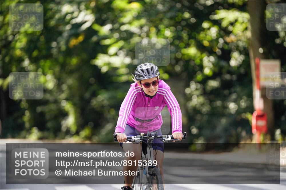 14.09.2025 - Stadtparktriathlon Michael Burmester http://msf.ph/oto/8915389 14.09.2025 12:56:31 Radfahren 1248, 1367, 1385, 1400, 1510 meine-sportfotos.de