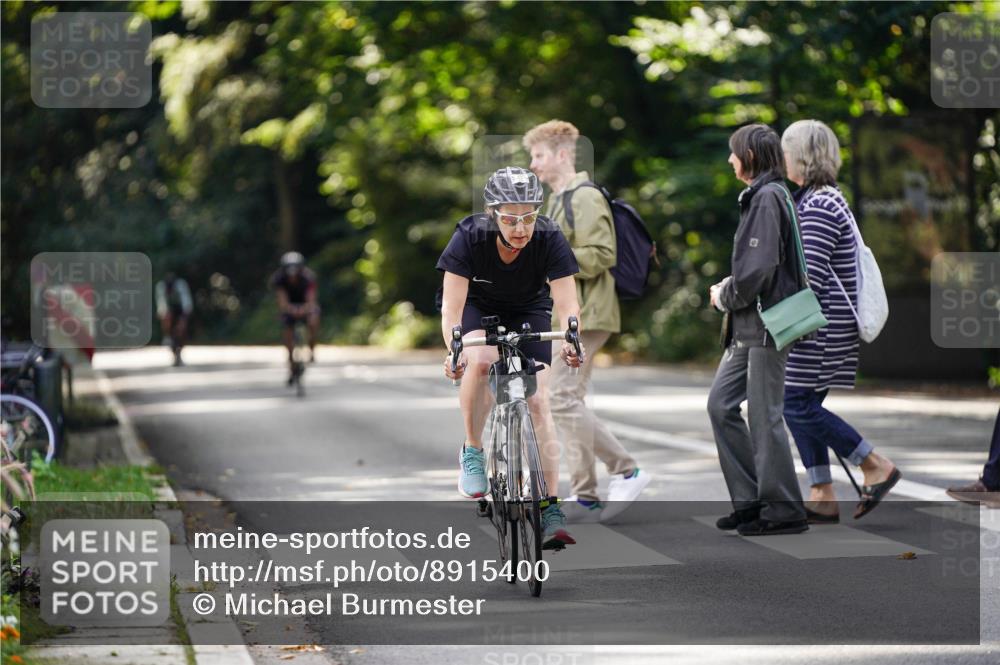 14.09.2025 - Stadtparktriathlon Michael Burmester http://msf.ph/oto/8915400 14.09.2025 12:56:51 Radfahren 1251, 1316, 1399 meine-sportfotos.de