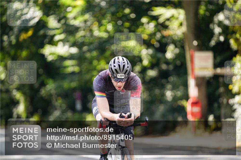 14.09.2025 - Stadtparktriathlon Michael Burmester http://msf.ph/oto/8915405 14.09.2025 12:56:56 Radfahren 1316, 1321, 1399 meine-sportfotos.de