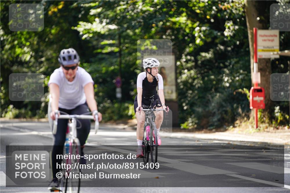 14.09.2025 - Stadtparktriathlon Michael Burmester http://msf.ph/oto/8915409 14.09.2025 12:57:06 Radfahren 1254, 1289, 1321, 1327 meine-sportfotos.de