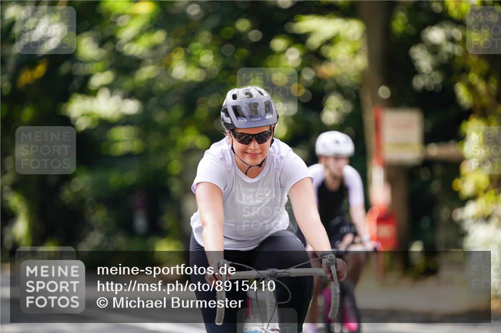 14.09.2025 - Stadtparktriathlon Michael Burmester http://msf.ph/oto/8915410 14.09.2025 12:57:07 Radfahren 1254, 1289, 1321, 1327 meine-sportfotos.de