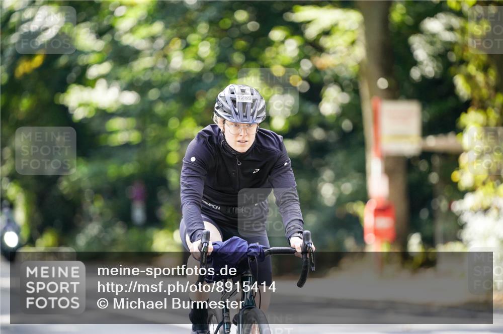 14.09.2025 - Stadtparktriathlon Michael Burmester http://msf.ph/oto/8915414 14.09.2025 12:57:11 Radfahren 1254, 1289, 1327, 1361, 1405 meine-sportfotos.de