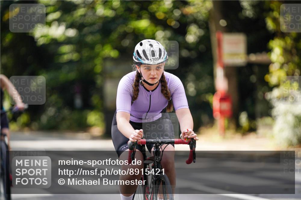 14.09.2025 - Stadtparktriathlon Michael Burmester http://msf.ph/oto/8915421 14.09.2025 12:57:35 Radfahren 1309, 1332, 1442 meine-sportfotos.de