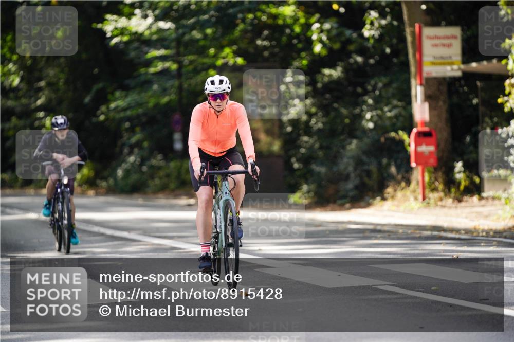 14.09.2025 - Stadtparktriathlon Michael Burmester http://msf.ph/oto/8915428 14.09.2025 12:57:43 Radfahren 1100, 1332, 1365, 1371, 1426 meine-sportfotos.de