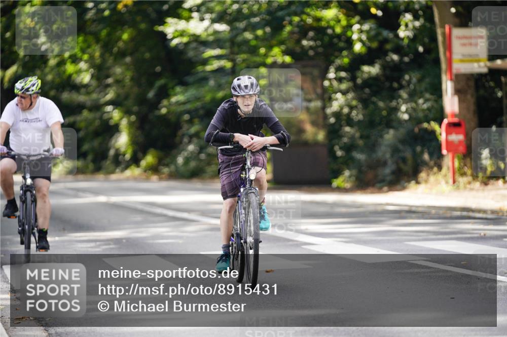 14.09.2025 - Stadtparktriathlon Michael Burmester http://msf.ph/oto/8915431 14.09.2025 12:57:45 Radfahren 1100, 1365, 1371, 1426 meine-sportfotos.de