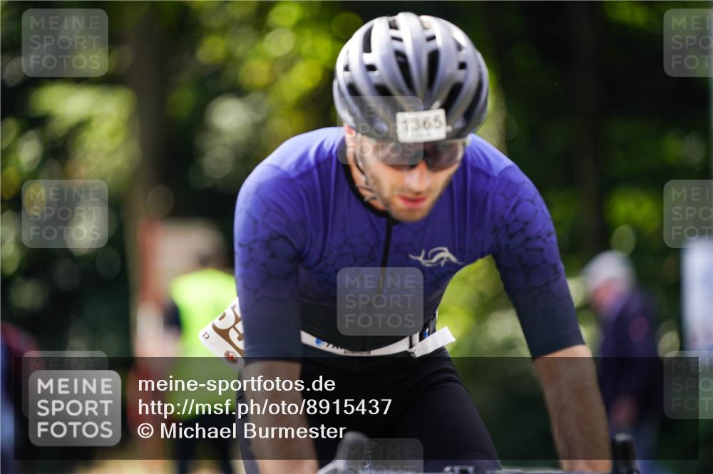 14.09.2025 - Stadtparktriathlon Michael Burmester http://msf.ph/oto/8915437 14.09.2025 12:57:52 Radfahren 1100, 1328, 1336, 1365, 1371 meine-sportfotos.de
