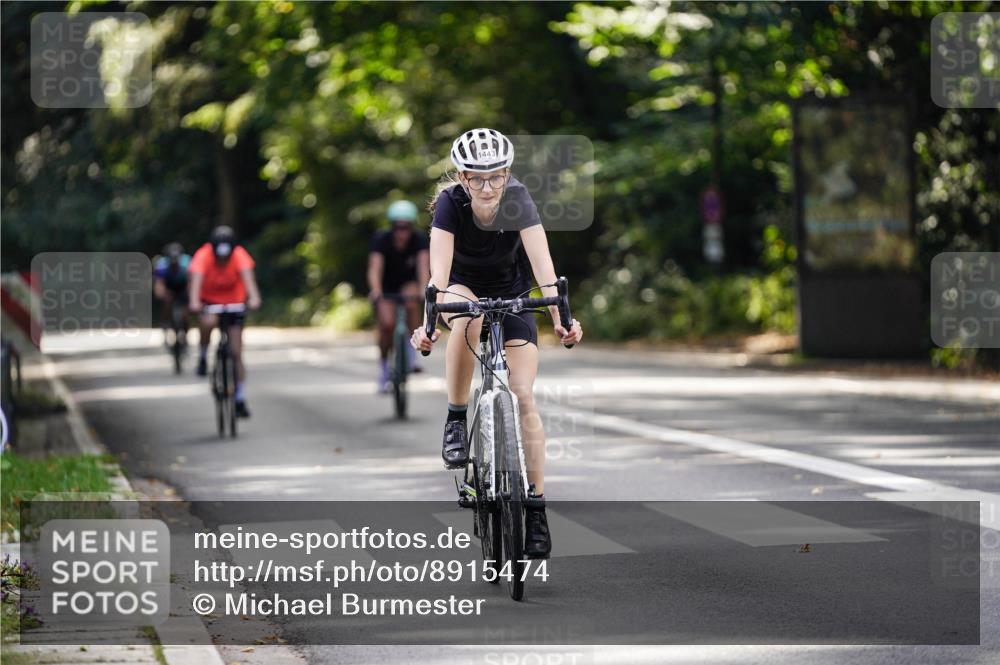 14.09.2025 - Stadtparktriathlon Michael Burmester http://msf.ph/oto/8915474 14.09.2025 12:58:47 Radfahren 1295, 1356, 1369, 1391, 1443, 1446, 1459 meine-sportfotos.de