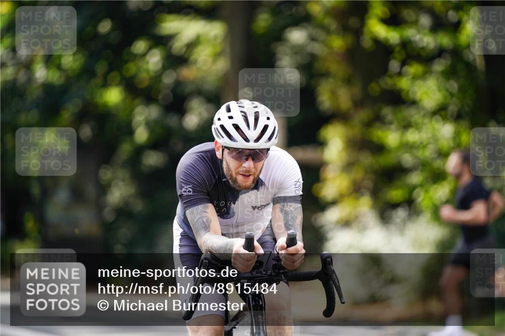 14.09.2025 - Stadtparktriathlon Michael Burmester http://msf.ph/oto/8915484 14.09.2025 12:58:59 Radfahren 1344, 1369, 1495 meine-sportfotos.de