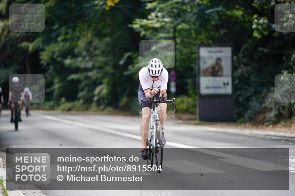 14.09.2025 - Stadtparktriathlon Michael Burmester http://msf.ph/oto/8915504 14.09.2025 12:59:24 Radfahren 1345, 1381, 1444 meine-sportfotos.de