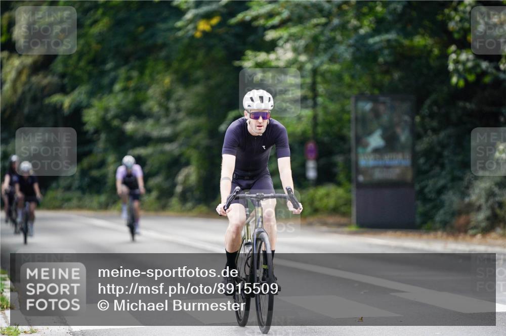 14.09.2025 - Stadtparktriathlon Michael Burmester http://msf.ph/oto/8915509 14.09.2025 12:59:28 Radfahren 1312, 1345, 1381, 1430, 1444 meine-sportfotos.de