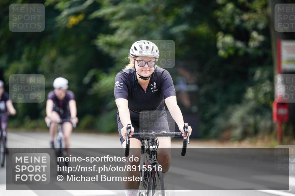 14.09.2025 - Stadtparktriathlon Michael Burmester http://msf.ph/oto/8915516 14.09.2025 12:59:34 Radfahren 1275, 1312, 1335, 1345, 1359, 1396, 1430, 1451, 1484 meine-sportfotos.de