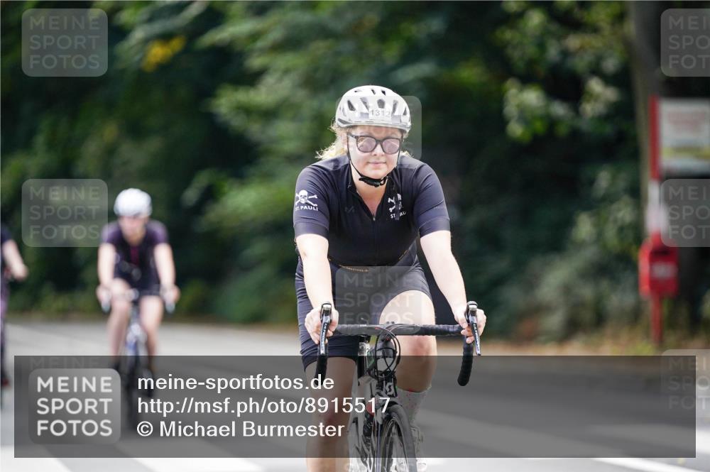 14.09.2025 - Stadtparktriathlon Michael Burmester http://msf.ph/oto/8915517 14.09.2025 12:59:35 Radfahren 1275, 1312, 1335, 1345, 1359, 1396, 1404, 1430, 1451, 1484 meine-sportfotos.de