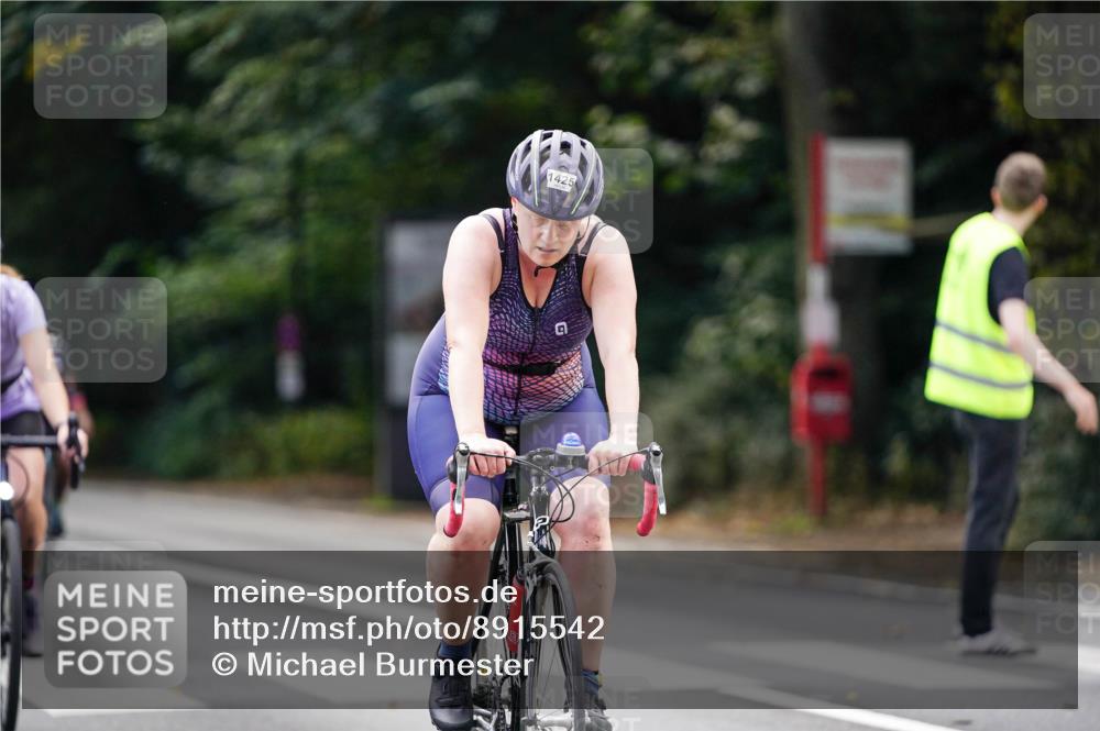 14.09.2025 - Stadtparktriathlon Michael Burmester http://msf.ph/oto/8915542 14.09.2025 12:59:52 Radfahren 1222, 1232, 1277, 1339, 1340, 1377, 1425 meine-sportfotos.de