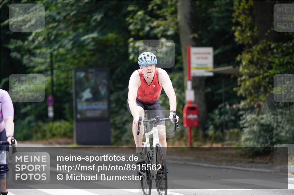 14.09.2025 - Stadtparktriathlon Michael Burmester http://msf.ph/oto/8915562 14.09.2025 13:00:23 Radfahren 1322, 1331, 1448, 1471 meine-sportfotos.de
