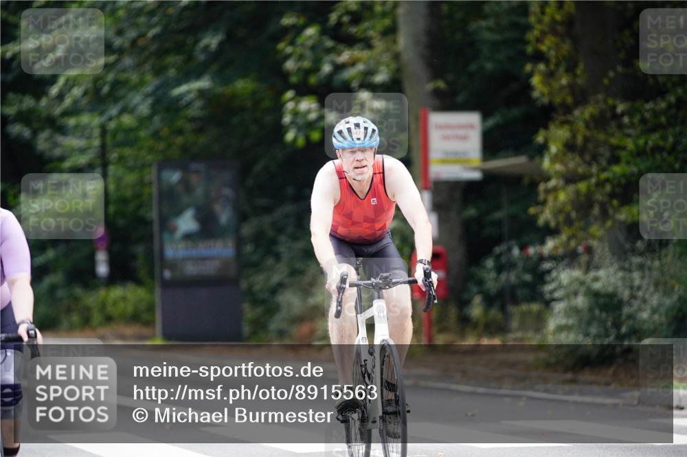14.09.2025 - Stadtparktriathlon Michael Burmester http://msf.ph/oto/8915563 14.09.2025 13:00:24 Radfahren 1322, 1331, 1448, 1471 meine-sportfotos.de