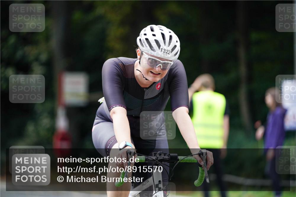 14.09.2025 - Stadtparktriathlon Michael Burmester http://msf.ph/oto/8915570 14.09.2025 13:00:29 Radfahren 1276, 1322, 1331, 1448, 1471 meine-sportfotos.de