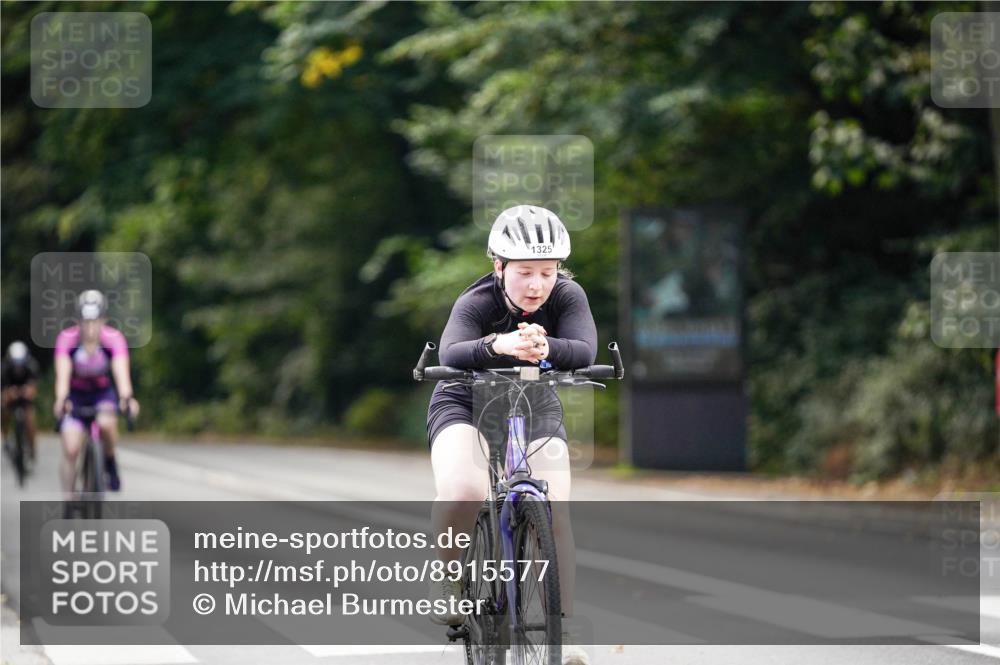 14.09.2025 - Stadtparktriathlon Michael Burmester http://msf.ph/oto/8915577 14.09.2025 13:00:39 Radfahren 1228, 1276, 1325, 1382 meine-sportfotos.de