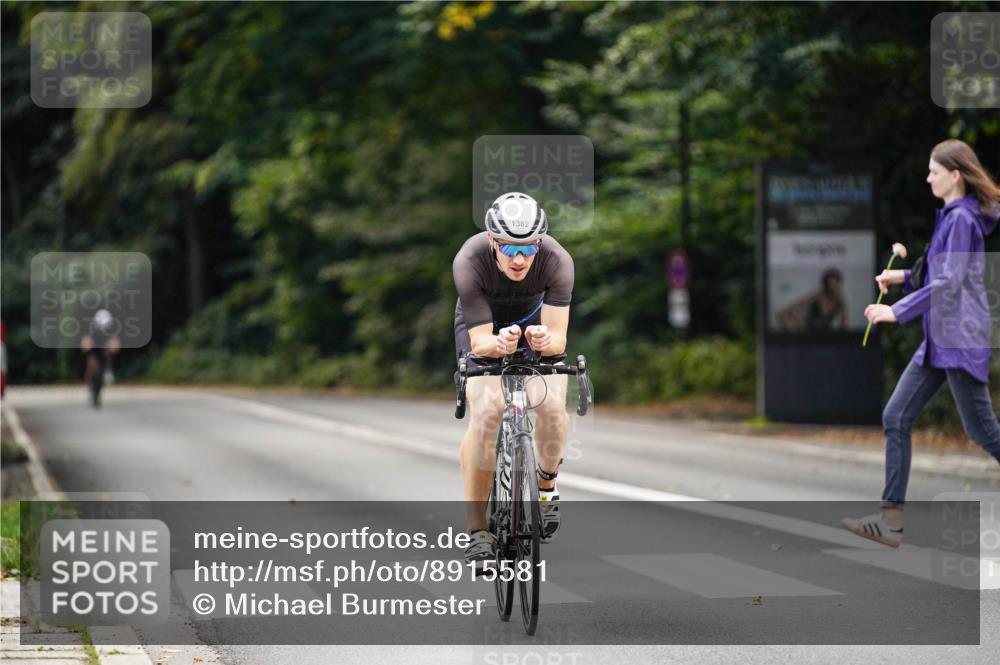 14.09.2025 - Stadtparktriathlon Michael Burmester http://msf.ph/oto/8915581 14.09.2025 13:00:43 Radfahren 1228, 1325, 1382 meine-sportfotos.de