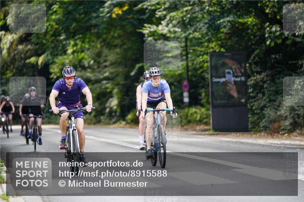 14.09.2025 - Stadtparktriathlon Michael Burmester http://msf.ph/oto/8915588 14.09.2025 13:00:58 Radfahren 1427, 1432, 1460, 1462, 1517, 1518 meine-sportfotos.de