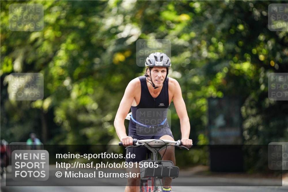 14.09.2025 - Stadtparktriathlon Michael Burmester http://msf.ph/oto/8915605 14.09.2025 13:01:08 Radfahren 1285, 1351, 1427, 1460, 1507 meine-sportfotos.de