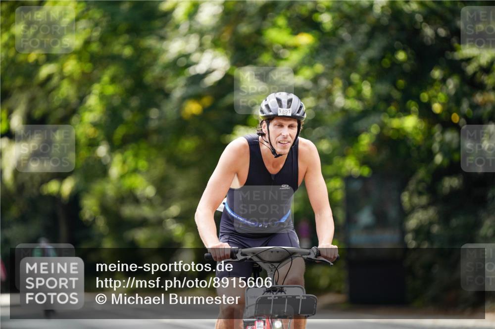 14.09.2025 - Stadtparktriathlon Michael Burmester http://msf.ph/oto/8915606 14.09.2025 13:01:08 Radfahren 1285, 1351, 1427, 1460, 1507 meine-sportfotos.de
