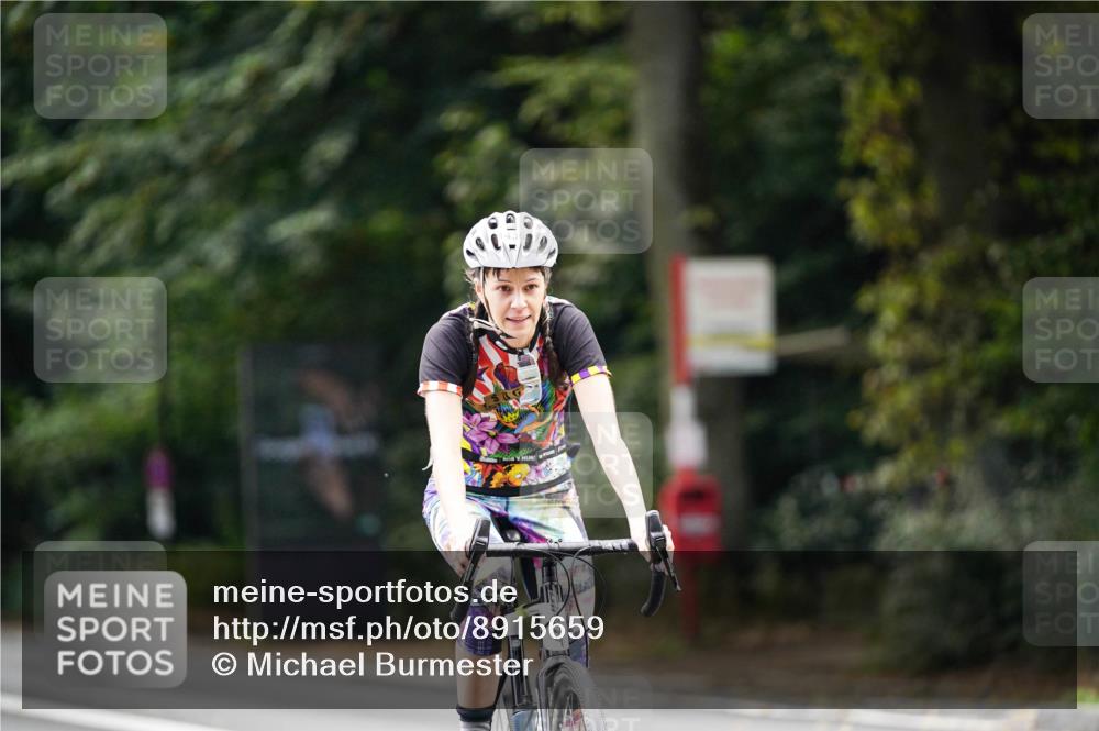 14.09.2025 - Stadtparktriathlon Michael Burmester http://msf.ph/oto/8915659 14.09.2025 13:01:53 Radfahren 1323, 1410, 1436, 1463 meine-sportfotos.de