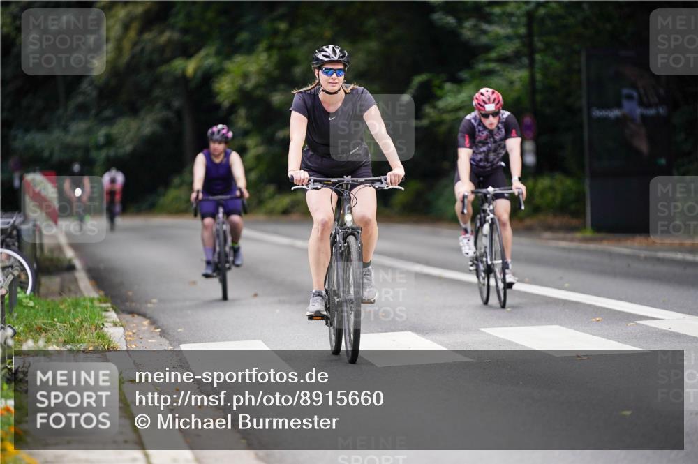 14.09.2025 - Stadtparktriathlon Michael Burmester http://msf.ph/oto/8915660 14.09.2025 13:01:56 Radfahren 1323, 1410, 1436, 1463 meine-sportfotos.de