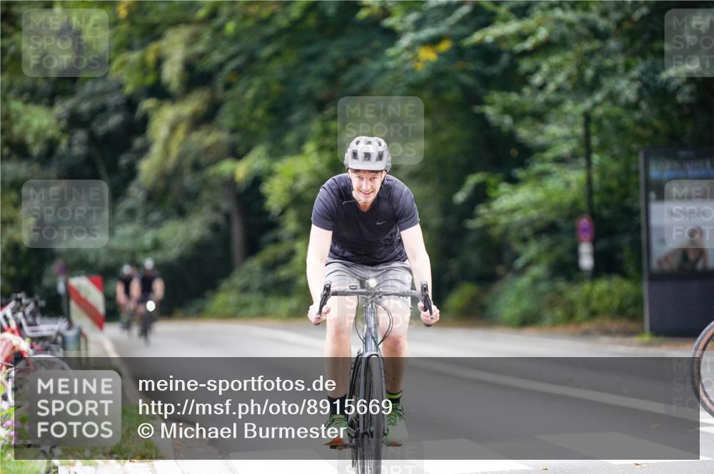14.09.2025 - Stadtparktriathlon Michael Burmester http://msf.ph/oto/8915669 14.09.2025 13:02:06 Radfahren 1323, 1501, 1514 meine-sportfotos.de
