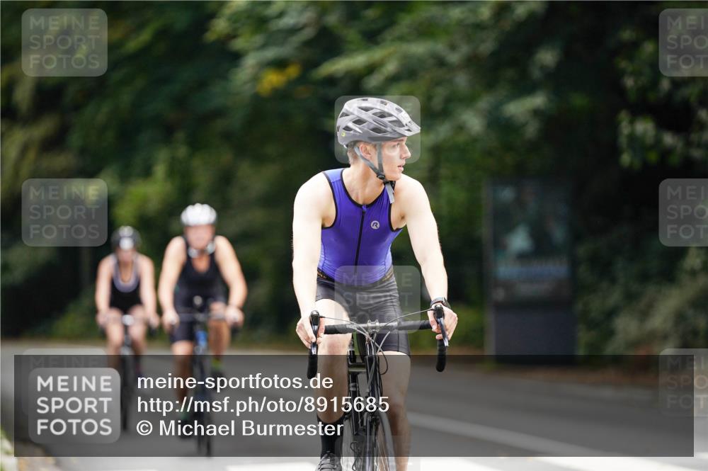 14.09.2025 - Stadtparktriathlon Michael Burmester http://msf.ph/oto/8915685 14.09.2025 13:02:28 Radfahren 1411, 1431, 1441, 1450, 1489, 1497, 1519 meine-sportfotos.de