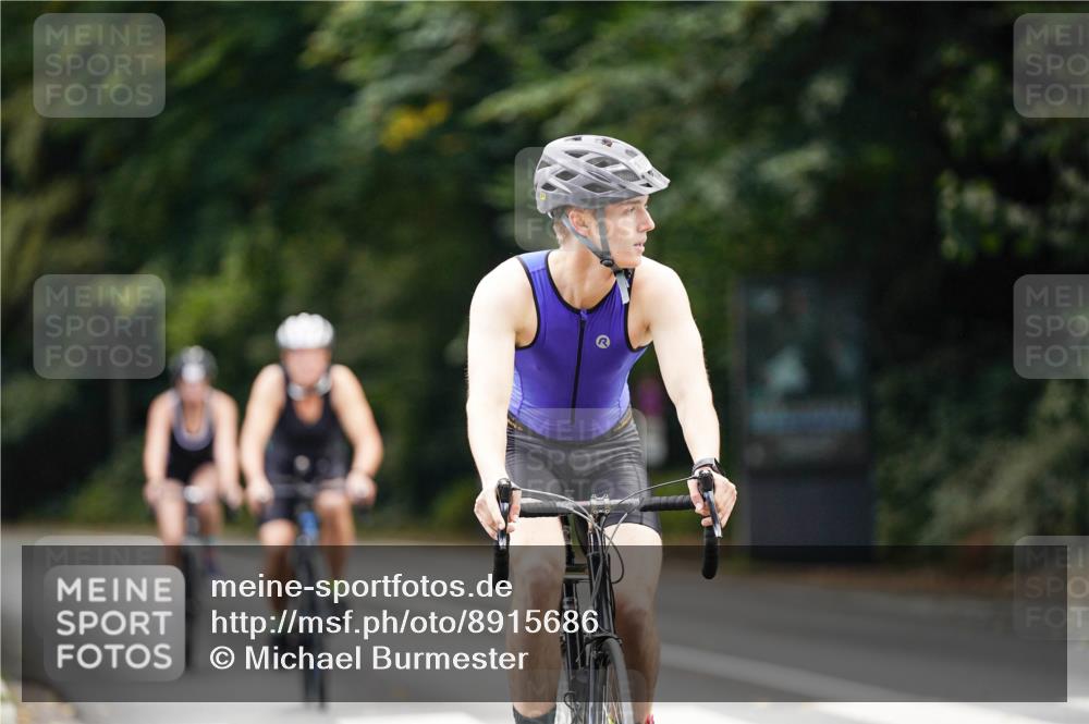 14.09.2025 - Stadtparktriathlon Michael Burmester http://msf.ph/oto/8915686 14.09.2025 13:02:28 Radfahren 1411, 1431, 1441, 1450, 1489, 1497, 1519 meine-sportfotos.de