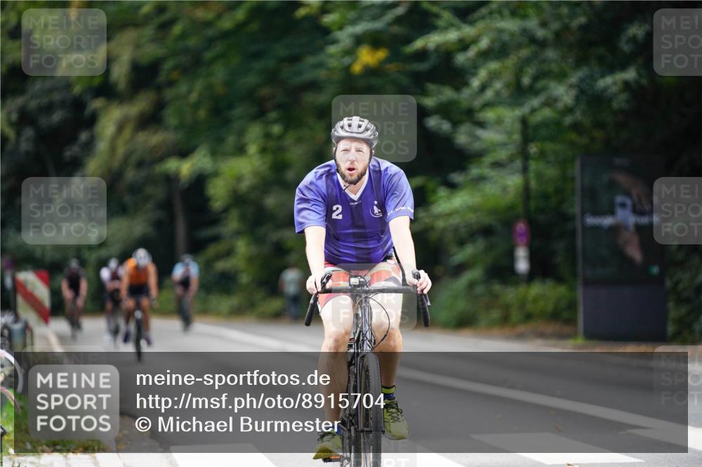14.09.2025 - Stadtparktriathlon Michael Burmester http://msf.ph/oto/8915704 14.09.2025 13:02:51 Radfahren 1349, 1352, 1355, 1367, 1414, 1435, 1477, 1483, 1488, 1492 meine-sportfotos.de