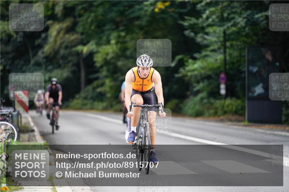 14.09.2025 - Stadtparktriathlon Michael Burmester http://msf.ph/oto/8915707 14.09.2025 13:02:55 Radfahren 1352, 1355, 1367, 1387, 1403, 1414, 1435, 1483, 1492 meine-sportfotos.de