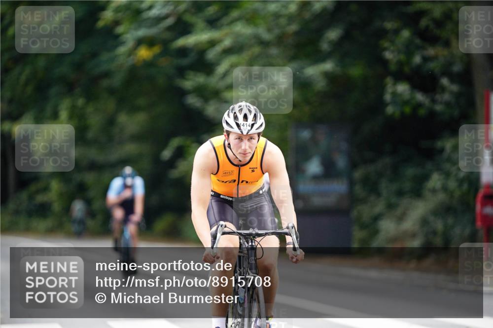 14.09.2025 - Stadtparktriathlon Michael Burmester http://msf.ph/oto/8915708 14.09.2025 13:02:56 Radfahren 1352, 1355, 1387, 1403, 1414, 1435, 1483, 1492 meine-sportfotos.de