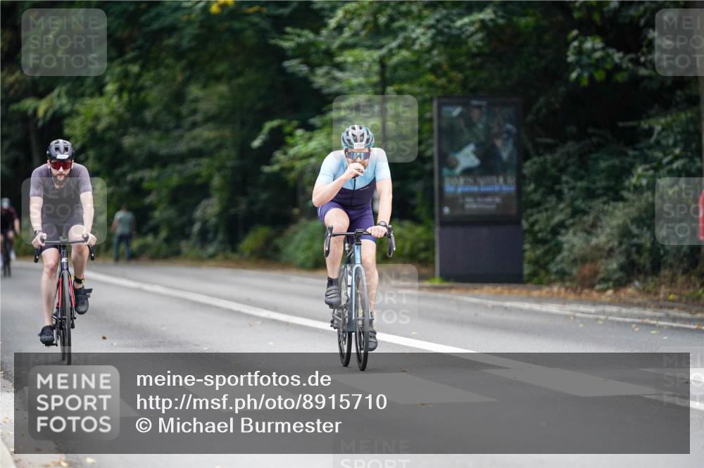 14.09.2025 - Stadtparktriathlon Michael Burmester http://msf.ph/oto/8915710 14.09.2025 13:02:57 Radfahren 1352, 1387, 1403, 1414, 1435, 1483, 1492 meine-sportfotos.de