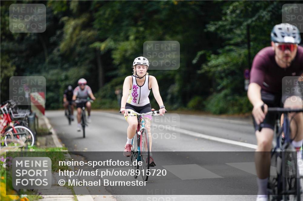 14.09.2025 - Stadtparktriathlon Michael Burmester http://msf.ph/oto/8915720 14.09.2025 13:03:05 Radfahren 1300, 1352, 1384, 1387, 1403, 1407, 1437, 1493 meine-sportfotos.de