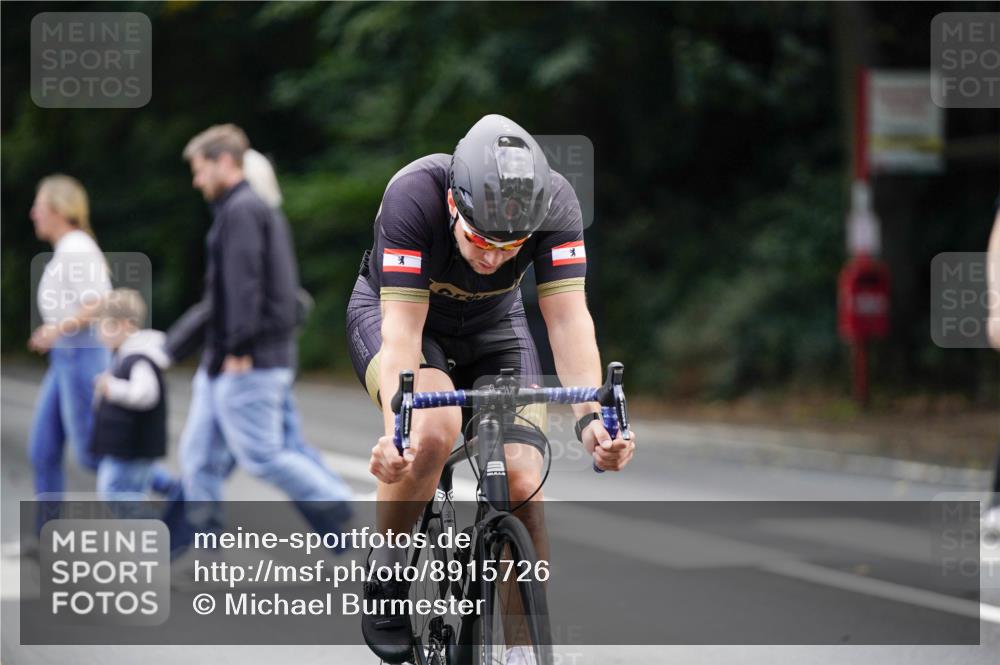 14.09.2025 - Stadtparktriathlon Michael Burmester http://msf.ph/oto/8915726 14.09.2025 13:03:12 Radfahren 1300, 1384, 1400, 1407, 1415, 1437, 1493, 1499 meine-sportfotos.de