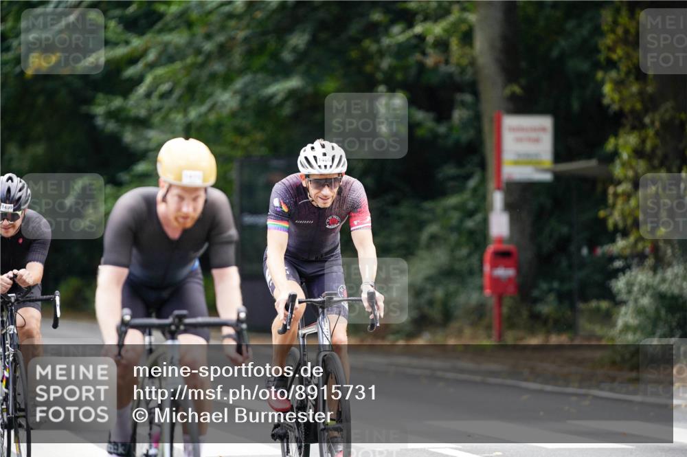 14.09.2025 - Stadtparktriathlon Michael Burmester http://msf.ph/oto/8915731 14.09.2025 13:03:19 Radfahren 1400, 1415, 1499, 1510 meine-sportfotos.de
