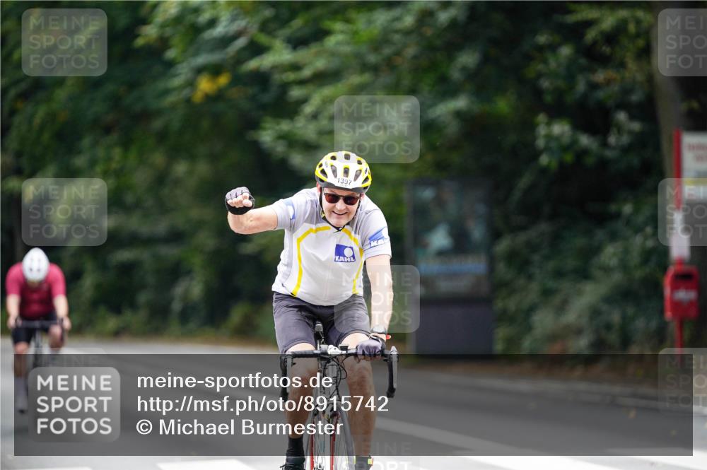14.09.2025 - Stadtparktriathlon Michael Burmester http://msf.ph/oto/8915742 14.09.2025 13:03:27 Radfahren 1376, 1397, 1473, 1510 meine-sportfotos.de