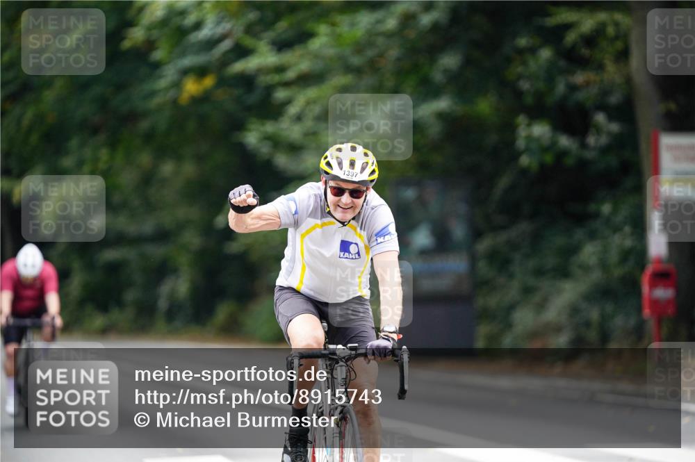 14.09.2025 - Stadtparktriathlon Michael Burmester http://msf.ph/oto/8915743 14.09.2025 13:03:27 Radfahren 1376, 1397, 1473, 1510 meine-sportfotos.de