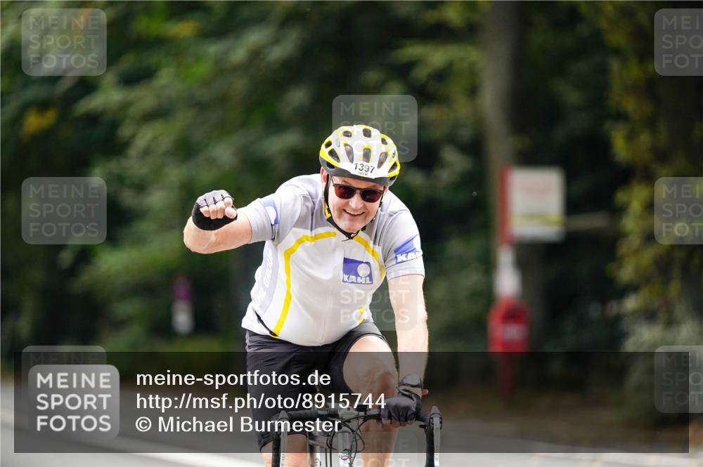14.09.2025 - Stadtparktriathlon Michael Burmester http://msf.ph/oto/8915744 14.09.2025 13:03:28 Radfahren 1376, 1397, 1473, 1510 meine-sportfotos.de
