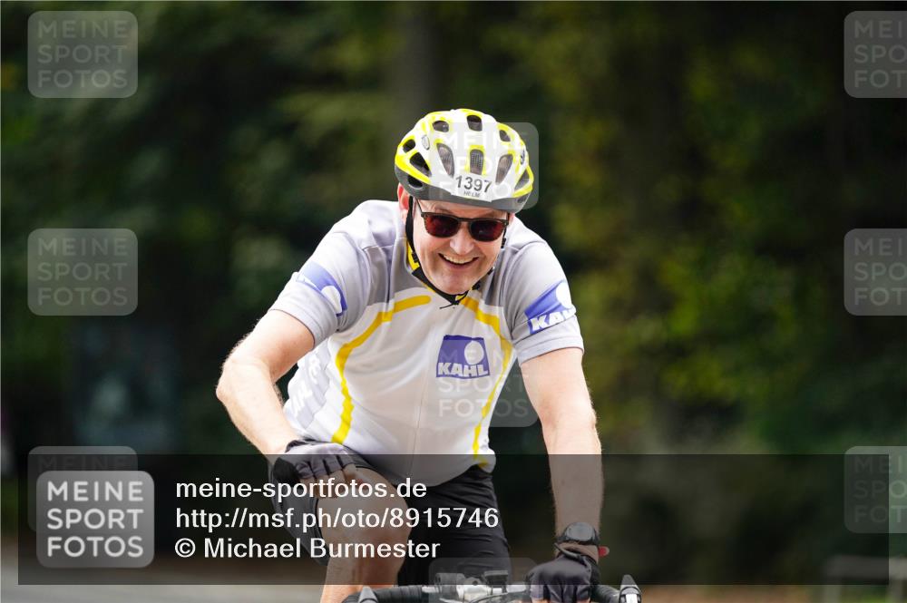 14.09.2025 - Stadtparktriathlon Michael Burmester http://msf.ph/oto/8915746 14.09.2025 13:03:28 Radfahren 1376, 1397, 1473, 1510 meine-sportfotos.de