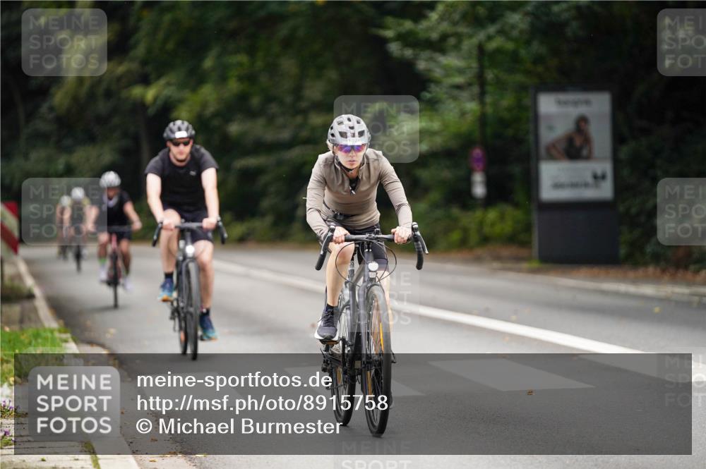 14.09.2025 - Stadtparktriathlon Michael Burmester http://msf.ph/oto/8915758 14.09.2025 13:03:35 Radfahren 1324, 1350, 1376, 1385, 1465, 1473 meine-sportfotos.de