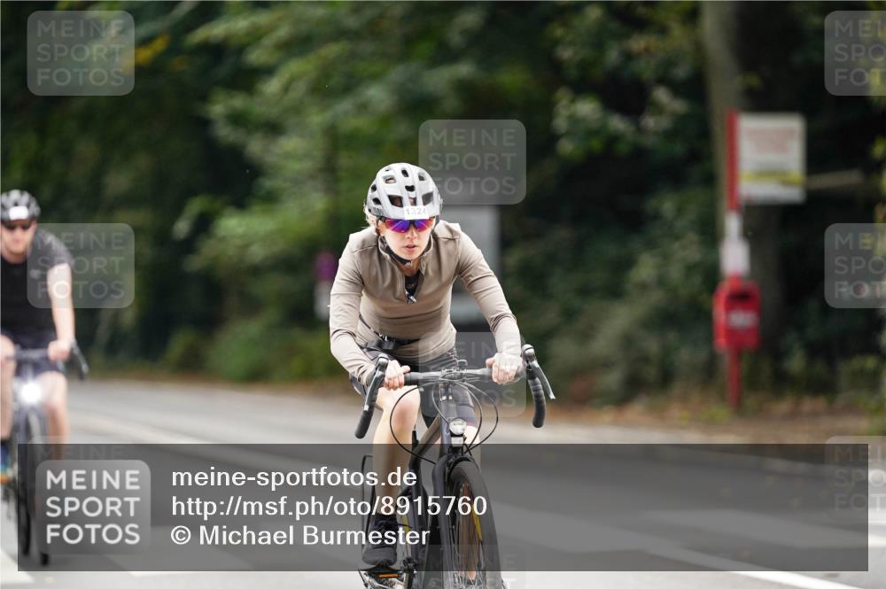 14.09.2025 - Stadtparktriathlon Michael Burmester http://msf.ph/oto/8915760 14.09.2025 13:03:36 Radfahren 1324, 1350, 1357, 1376, 1385, 1465, 1473 meine-sportfotos.de