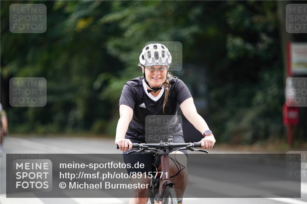 14.09.2025 - Stadtparktriathlon Michael Burmester http://msf.ph/oto/8915771 14.09.2025 13:03:40 Radfahren 1324, 1326, 1350, 1357, 1385, 1465, 1473 meine-sportfotos.de