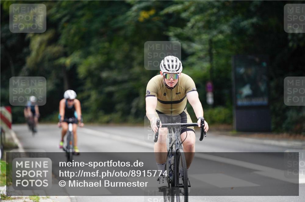 14.09.2025 - Stadtparktriathlon Michael Burmester http://msf.ph/oto/8915774 14.09.2025 13:03:43 Radfahren 1324, 1326, 1350, 1357, 1385, 1465 meine-sportfotos.de